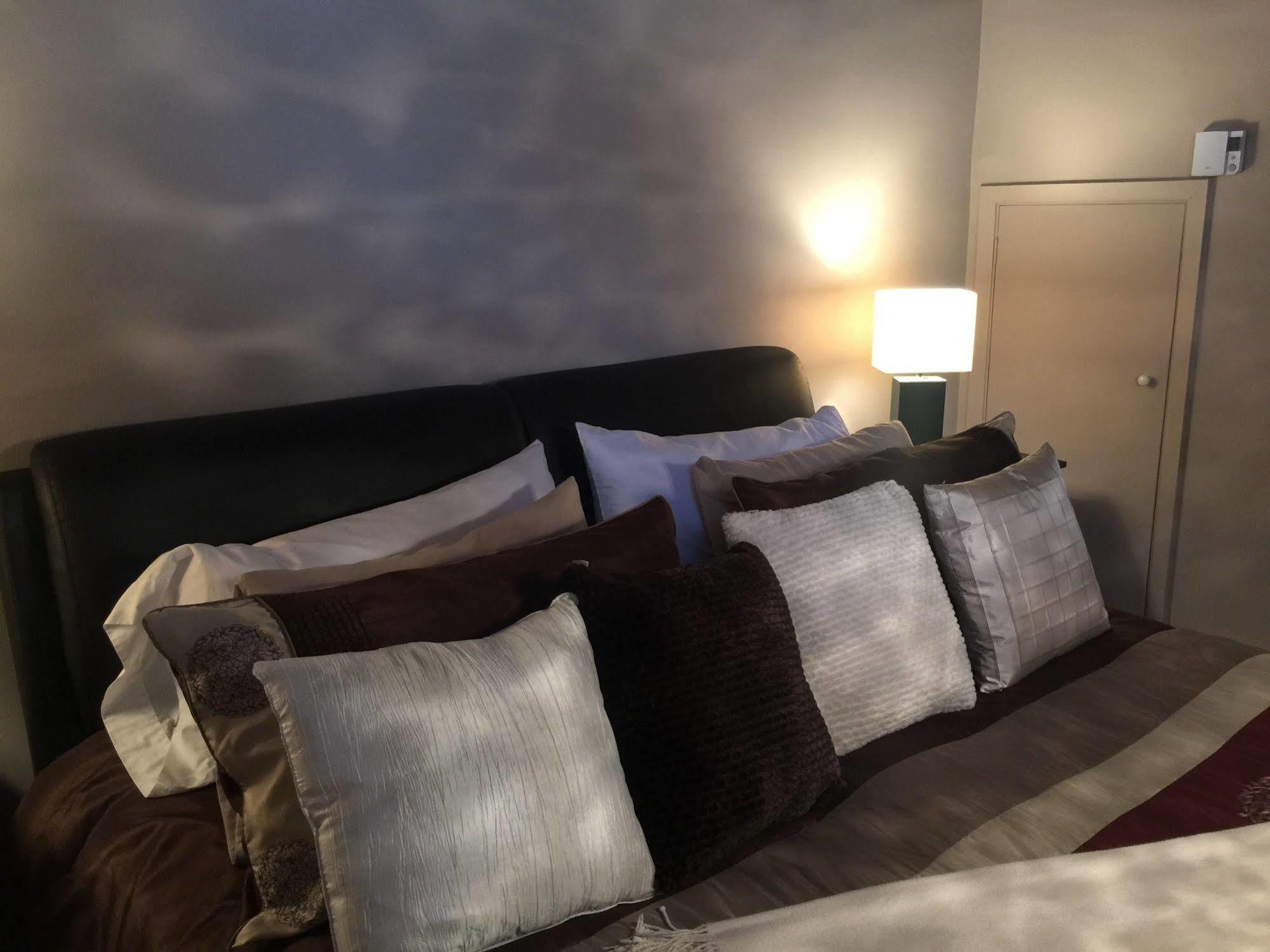 Gite Chez Baza Shawinigan Bagian luar foto